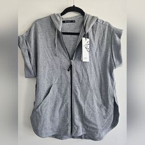 SATVA MOVEMENT SHORT SLEEVE HOODIE ZIP UP HEATHER GRAY TOP $55 ORGANIC COTTON